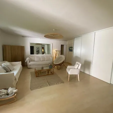 Villa Beautiful In La Rochelle